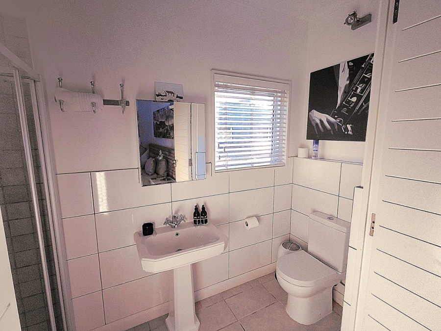 1 Bedroom Property for Sale in Thesen Islands Western Cape
